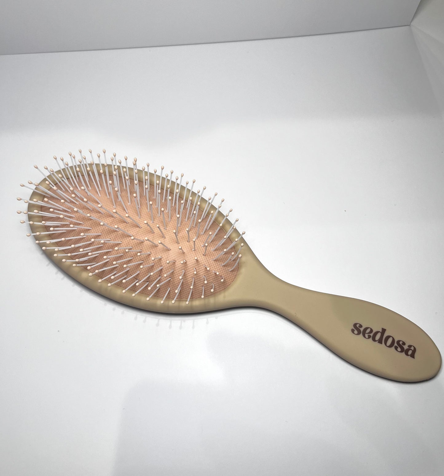 Silky Smooth Detangling Brush